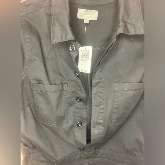 Torrid 8" Twill Lightweight Jumpsuit (Romper) - Picture 5 of 16